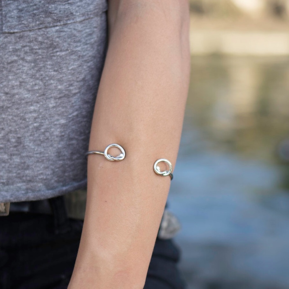 Double Knot Bracelet
